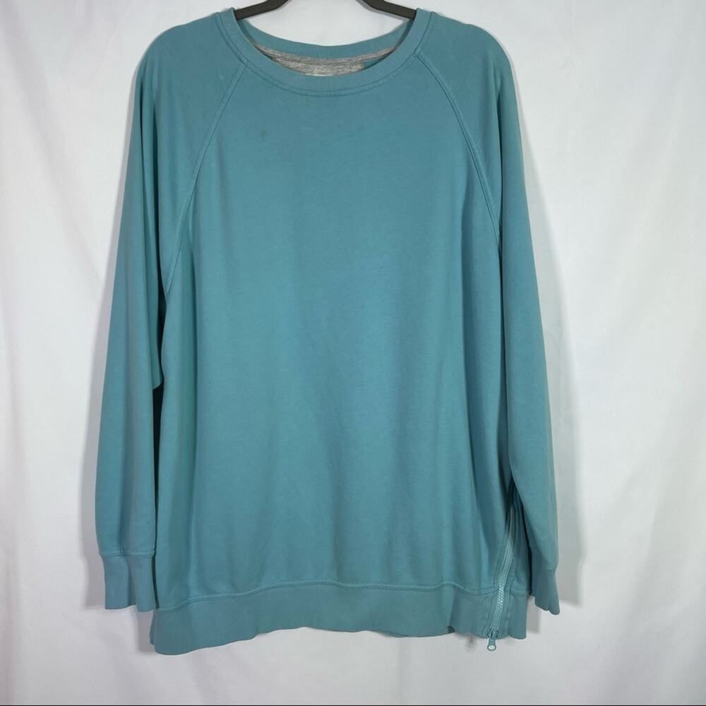 C9Champion Sweatshirt, Size XXL. Cool Zipper Detail on the Side. Good used cond!